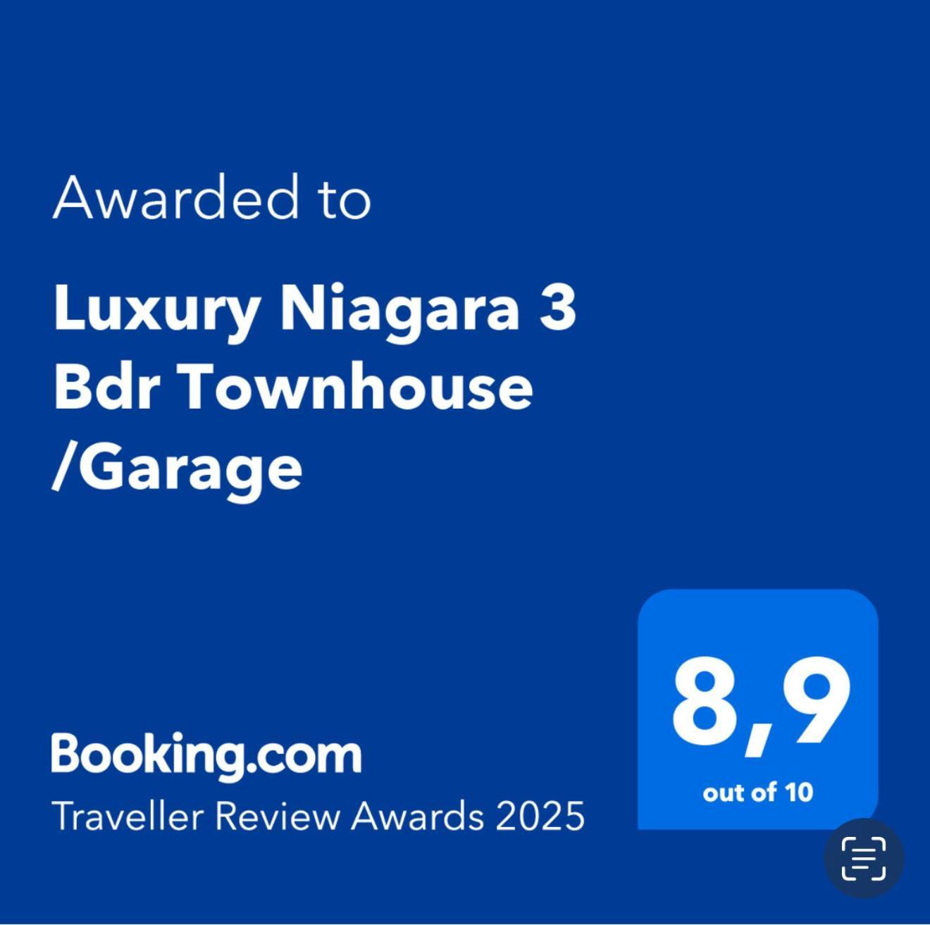 Luxury 3 Bdr Townhouse /garage Apartment